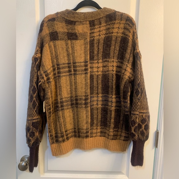 Free People Brown Sepia Plaid Jacquard Oversize Cardigan Sweater Size XS - Picture 5 of 5